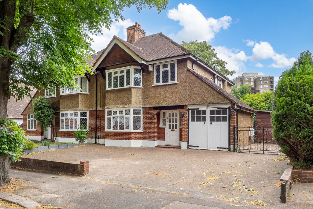 Property photo 1 of 19 Picture No. 35
