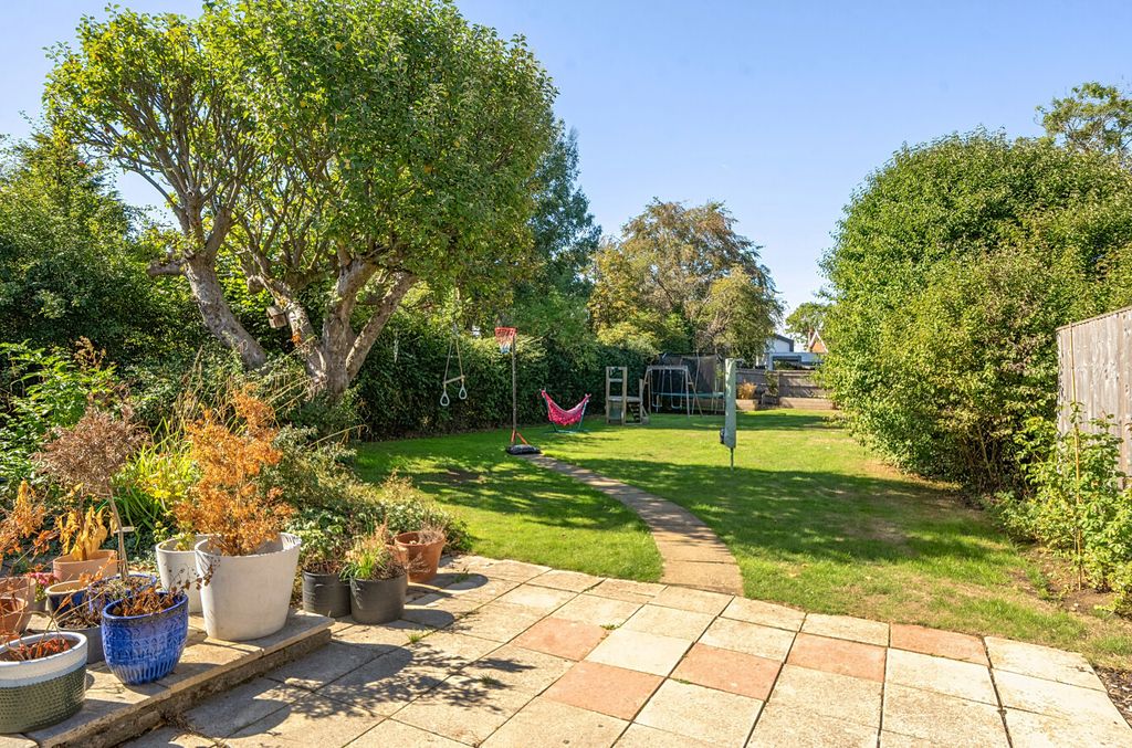 Property photo 3 of 20 1520888-10-6Aa29B...