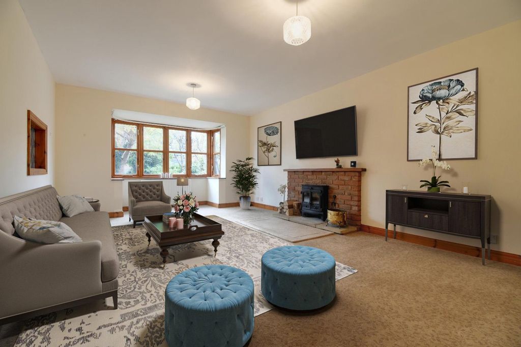 Property photo 2 of 23 Living Room