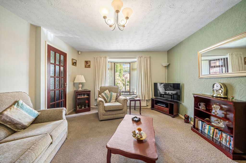 Property photo 2 of 22