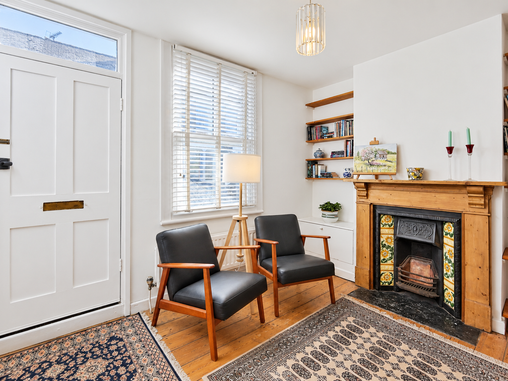 Property photo 2 of 33