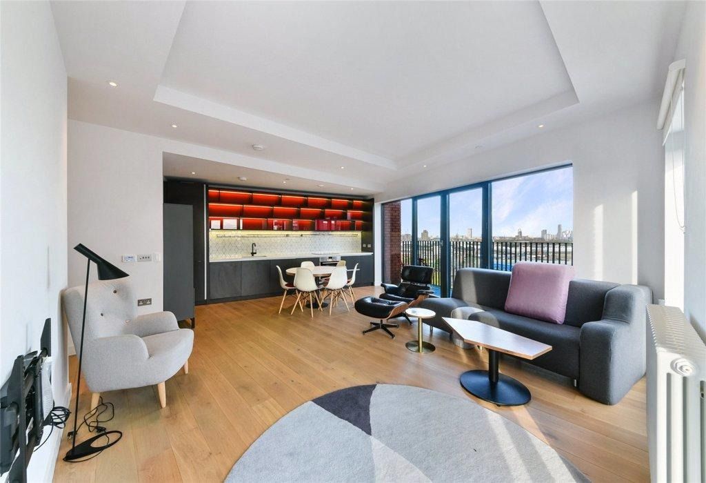 Property photo 3 of 17 4271404