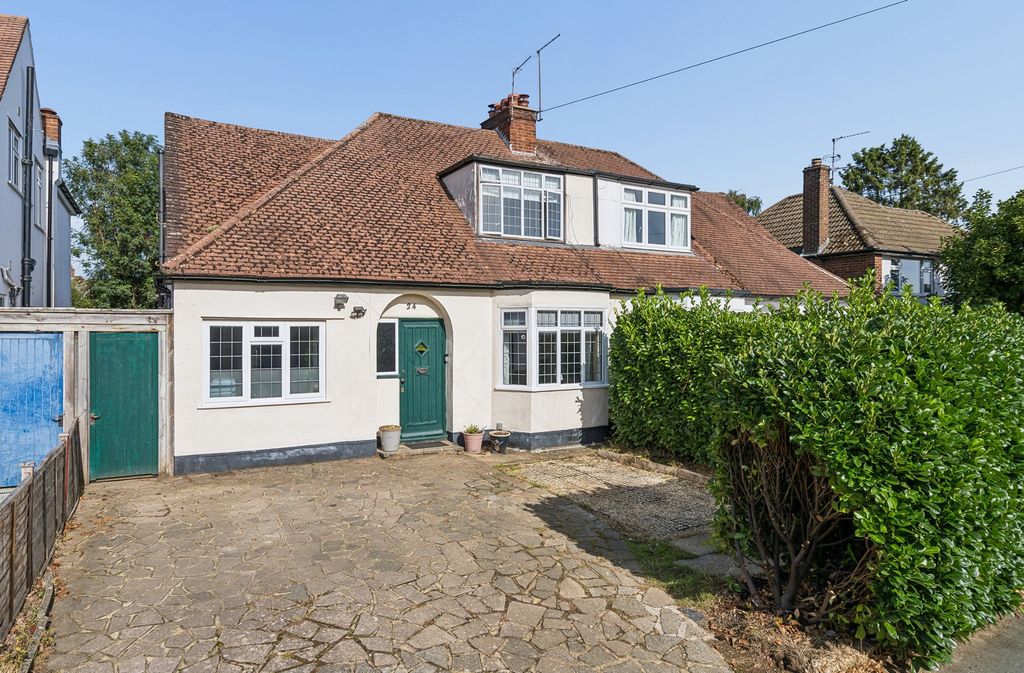 Property photo 1 of 12