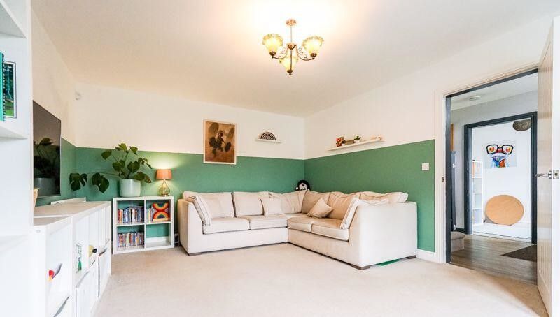 Property photo 2 of 22