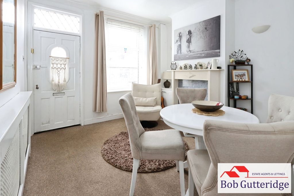 Property photo 3 of 13 Dining Room