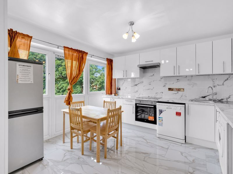 Property photo 1 of 10 Photo 12