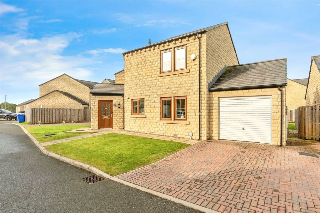 Property photo 1 of 17 Images