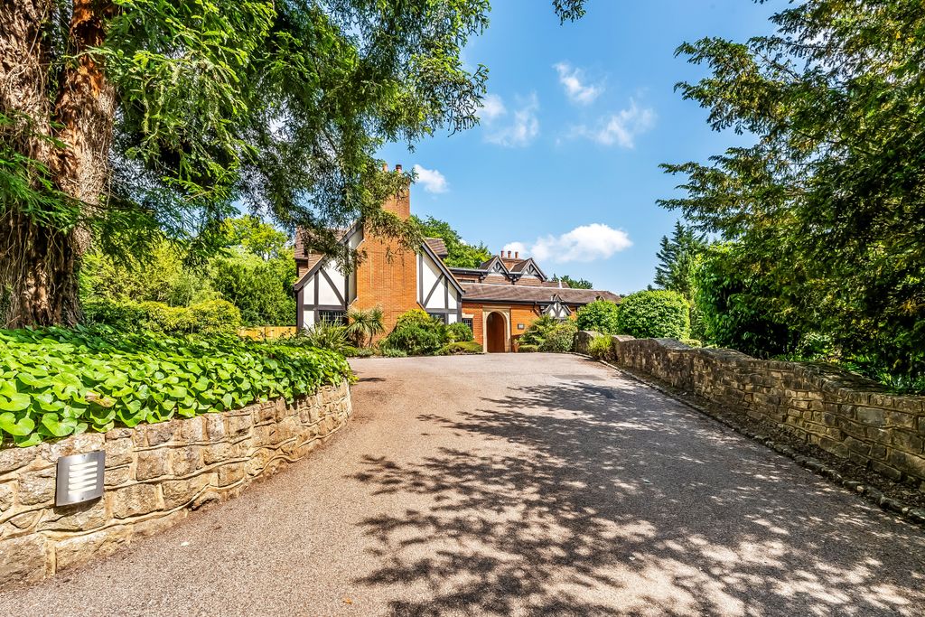 Property photo 1 of 38 1