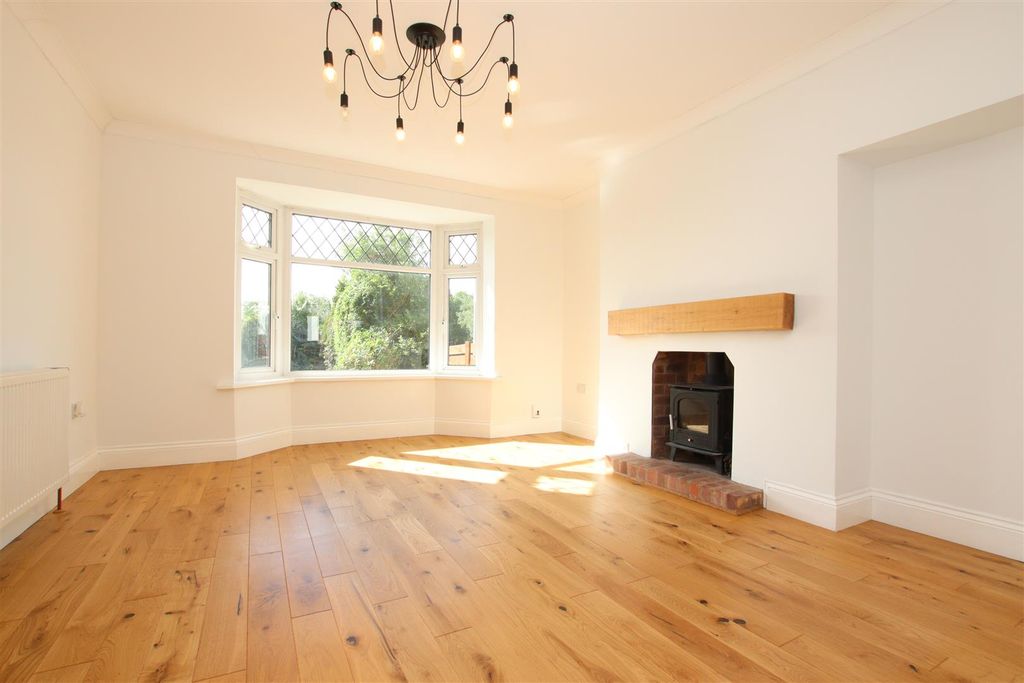 Property photo 2 of 17 Living Room.Jpg