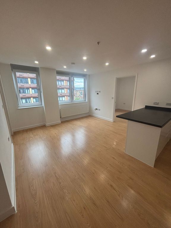 Property photo 1 of 10 Living Room