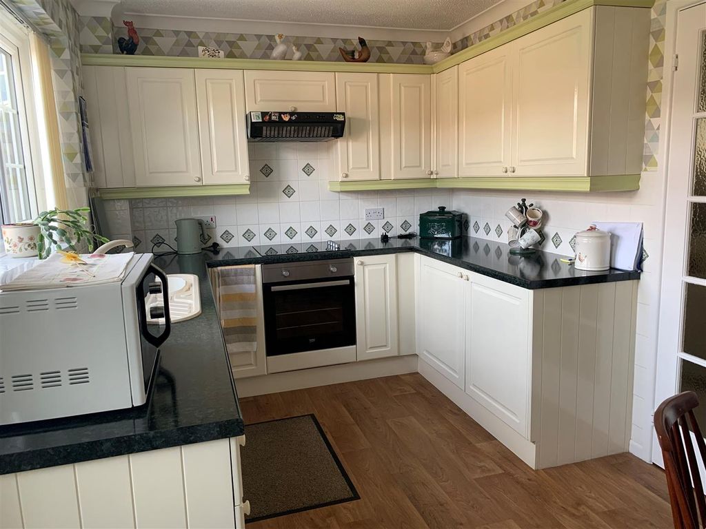 Property photo 3 of 13 Kitchen.Jpg