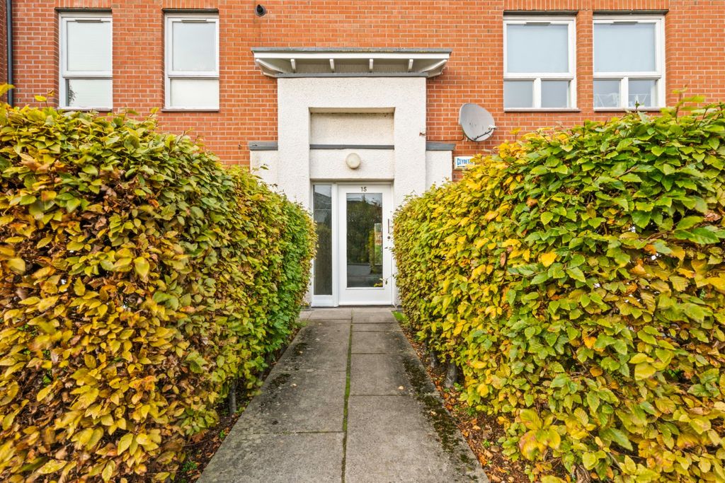 Property photo 2 of 15