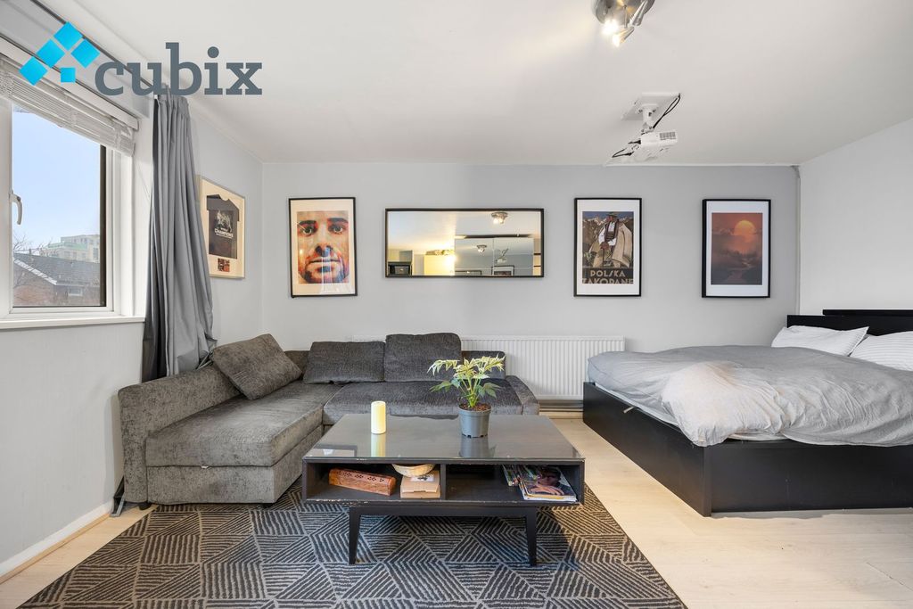 Property photo 2 of 16