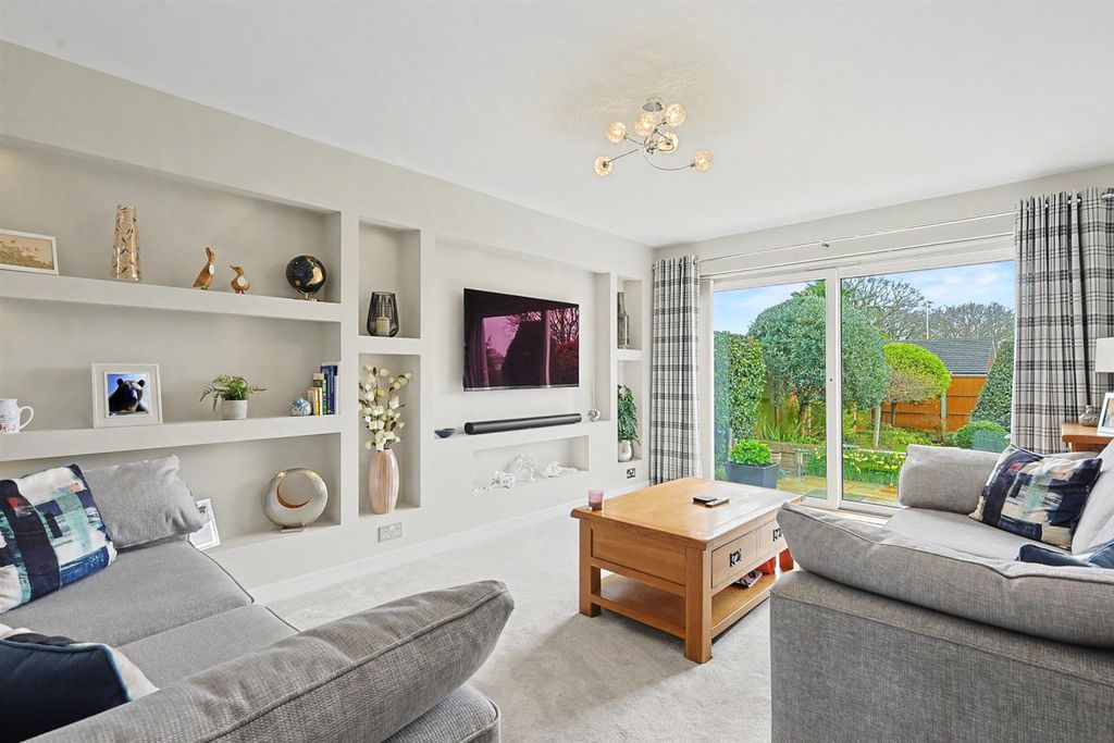 Property photo 3 of 19