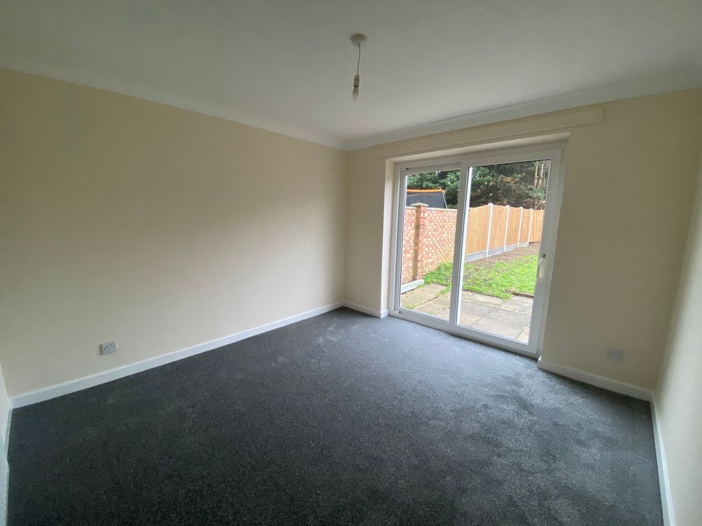Property photo 3 of 8 Dining Room