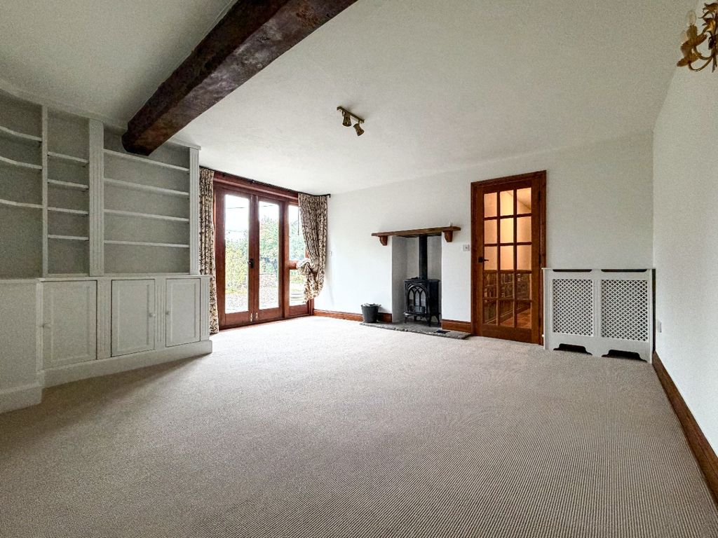 Property photo 2 of 22 6102983