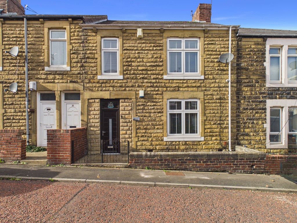 Property photo 1 of 15 External