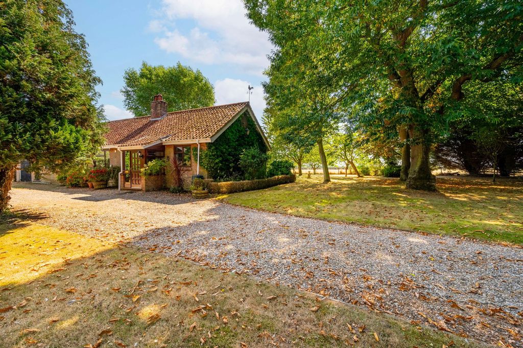 Property photo 1 of 27