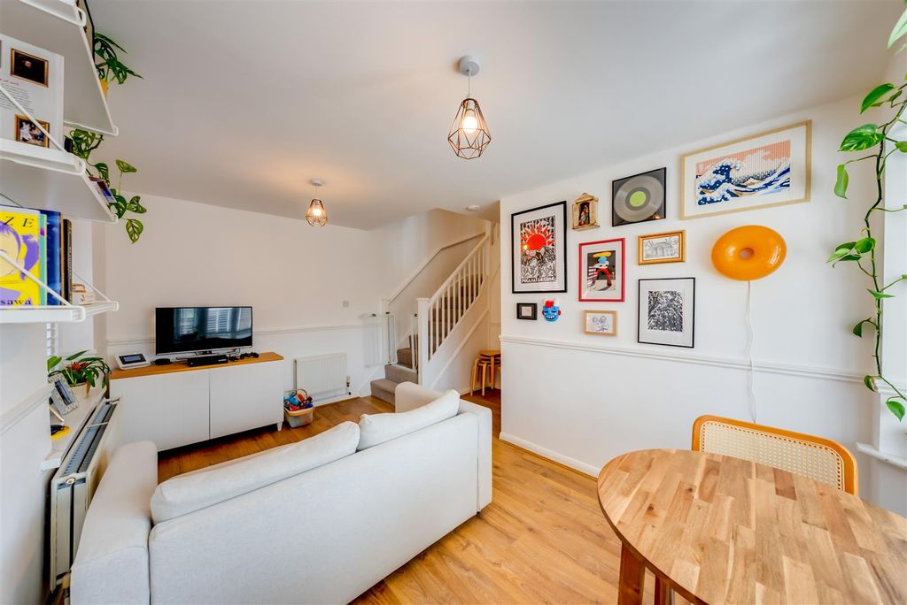 Property photo 2 of 19 A7S03579Hdr.Jpg