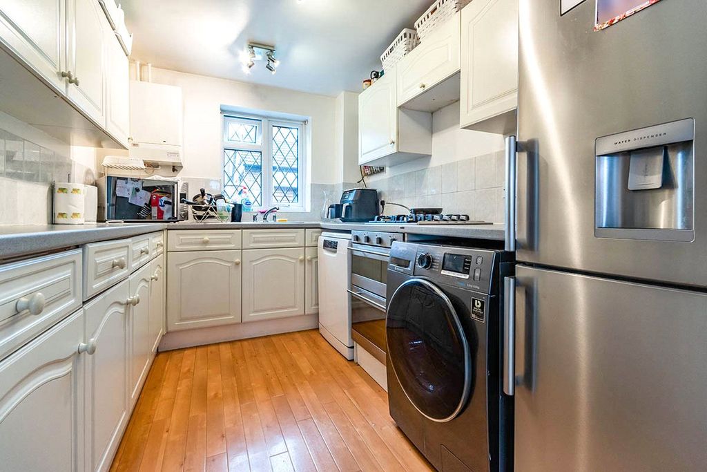 Property photo 3 of 9 Photography