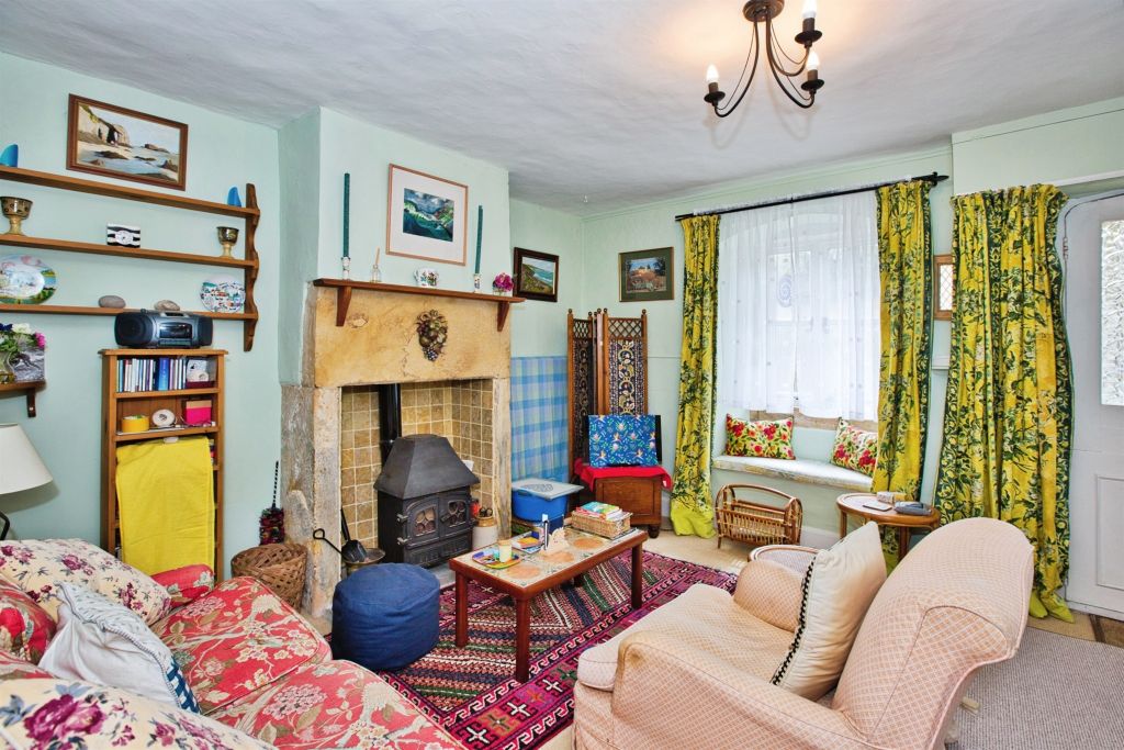 Property photo 2 of 17
