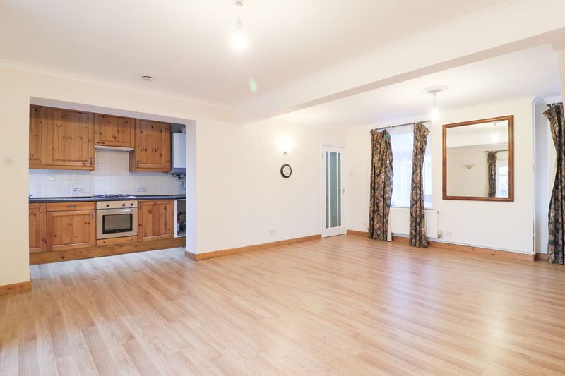 Property photo 3 of 13 Photo 11