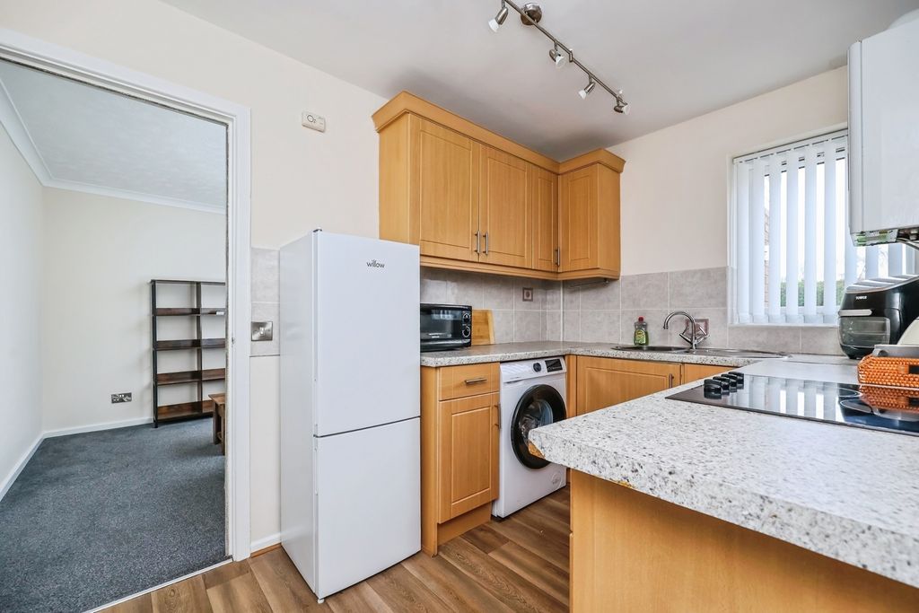Property photo 2 of 16 Pbox-Img.Jpg