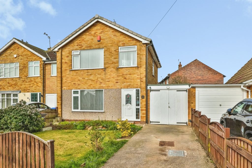 Property photo 1 of 18