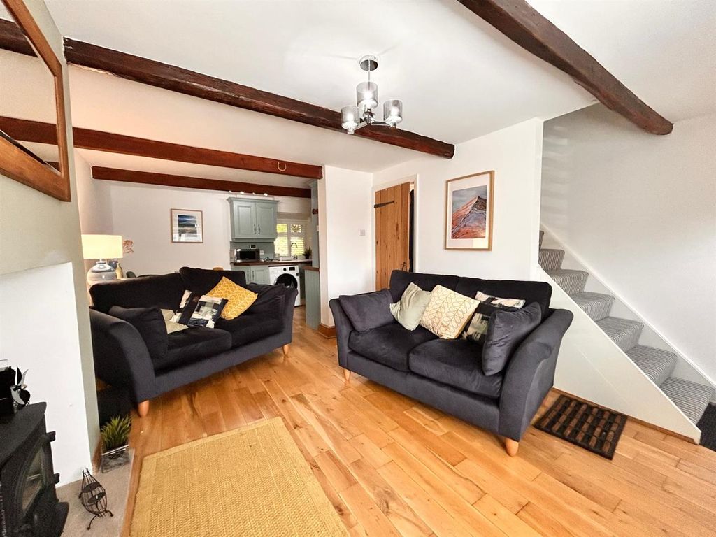 Property photo 2 of 12 6.Jpg