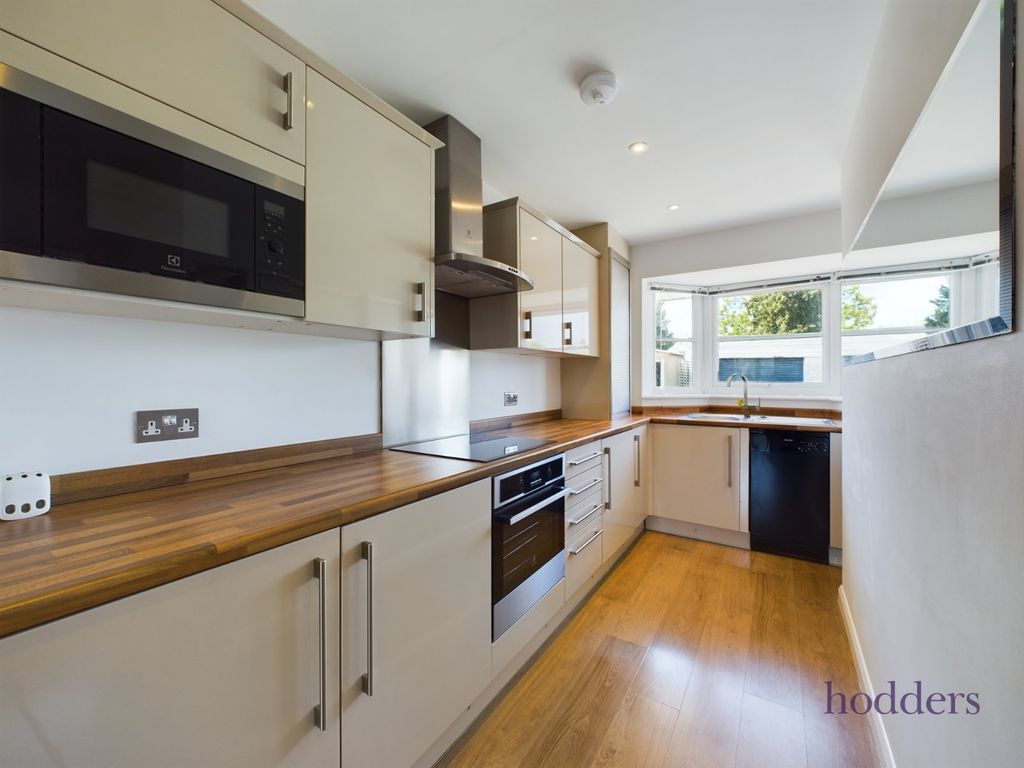 Property photo 2 of 21 Picture No. 08