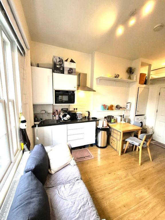 Property photo 3 of 6