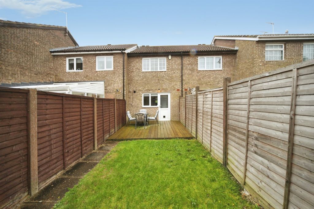 Property photo 2 of 11