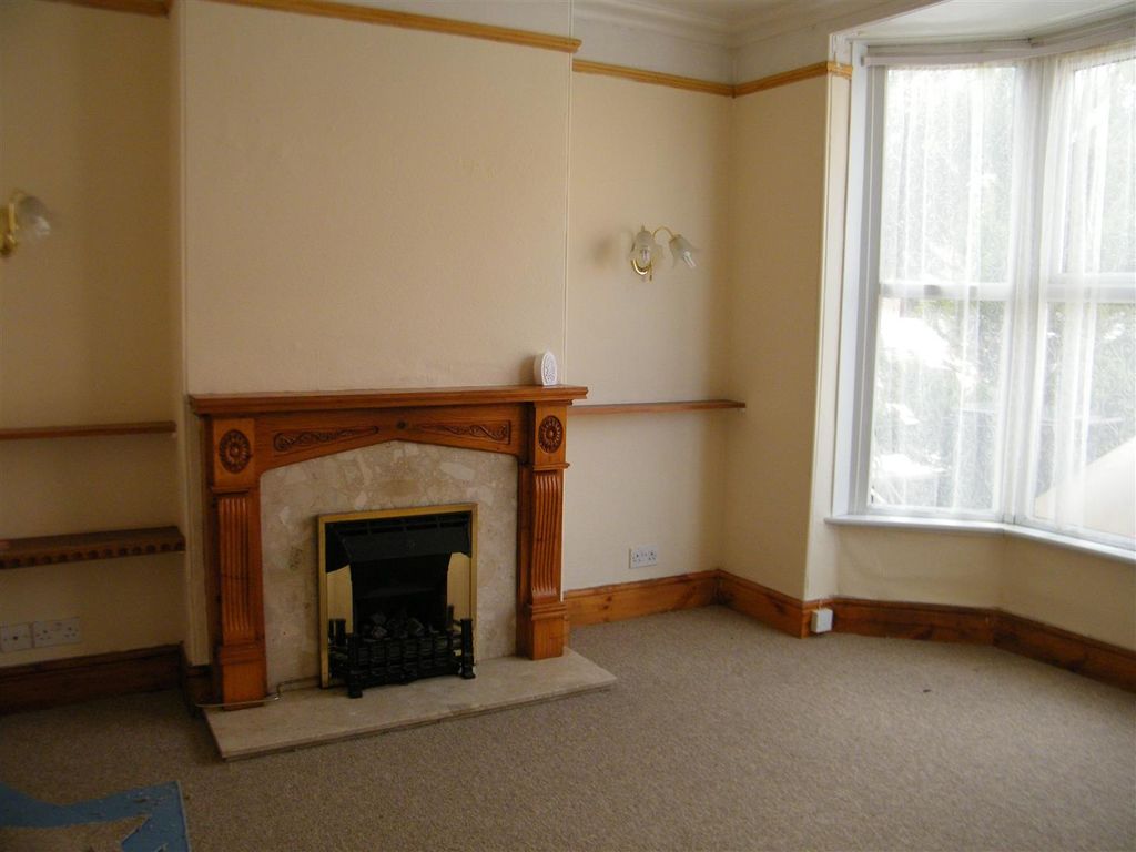 Property photo 2 of 4