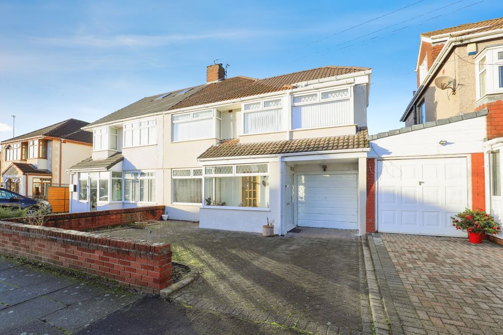 Property photo 1 of 15