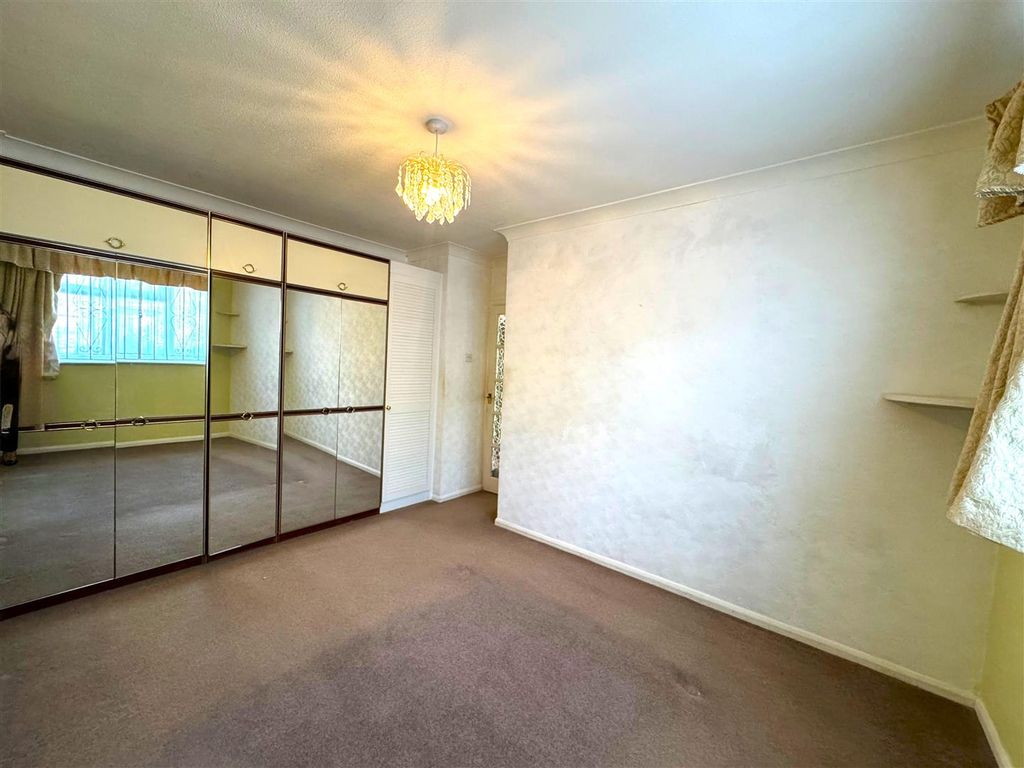 Property photo 2 of 14 Bedroom One (2).Jpg