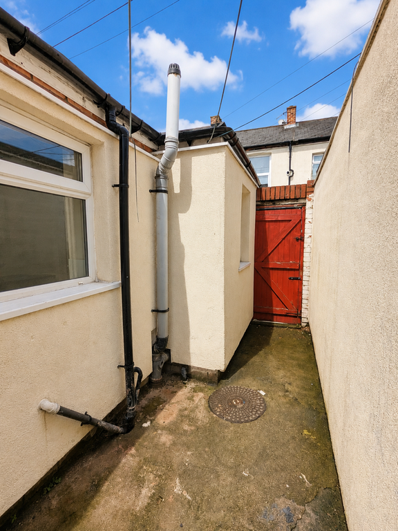 Property photo 2 of 22