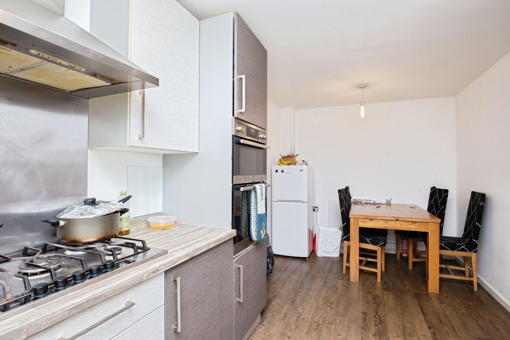 Property photo 3 of 15 Kitchen/Diner