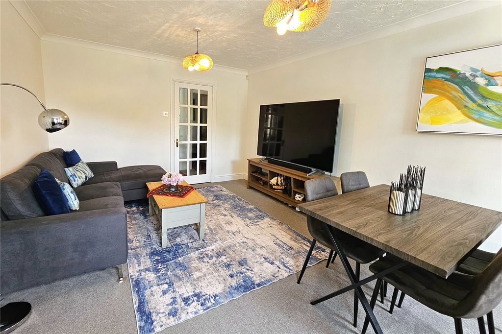 Property photo 3 of 12 Picture No. 08