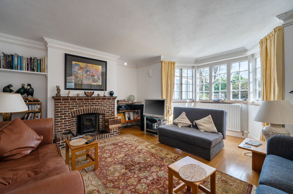 Additional image 7 of 4 bed semi-detached house for saleHaslemere, Surrey GU27