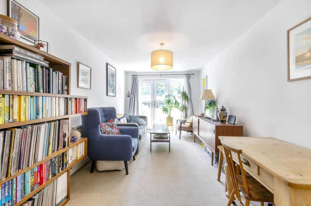 Property photo 1 of 12 865405 (1)