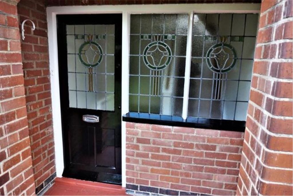 Property photo 2 of 11