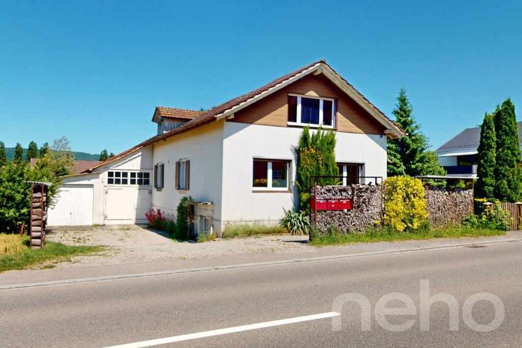 Property photo 3 of 13