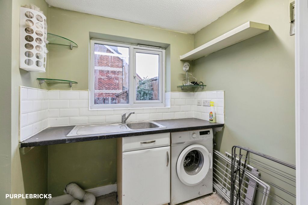 Property photo 3 of 23