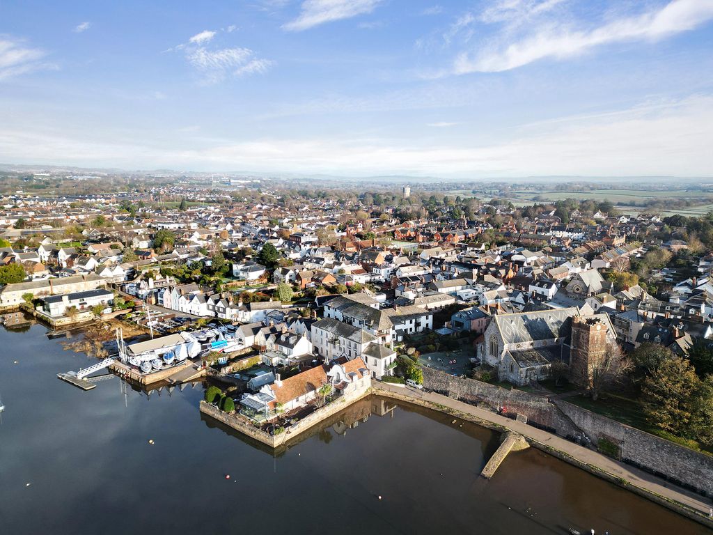 Property photo 3 of 22 Image