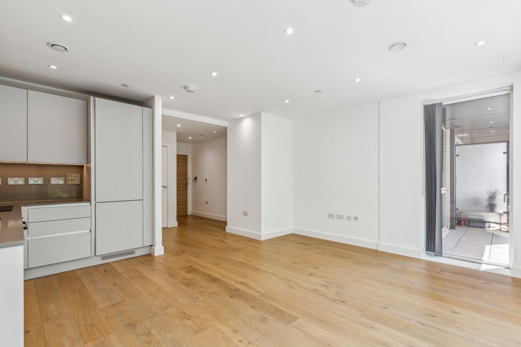 Property photo 3 of 12 8.Jpg