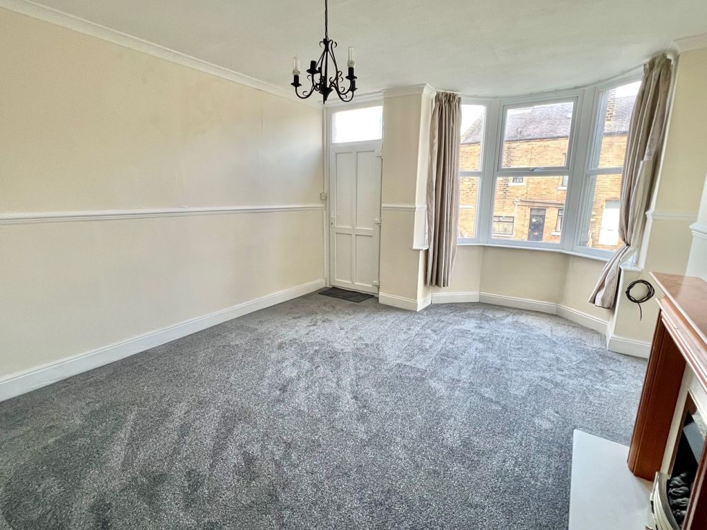 Property photo 3 of 11