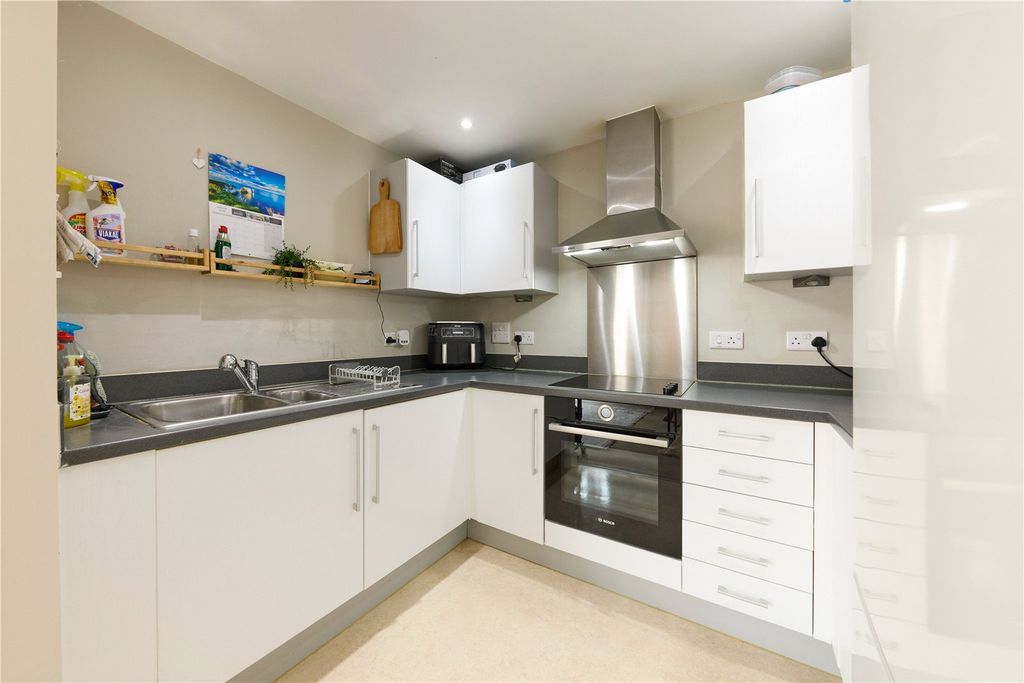 Property photo 2 of 15 Kitchen