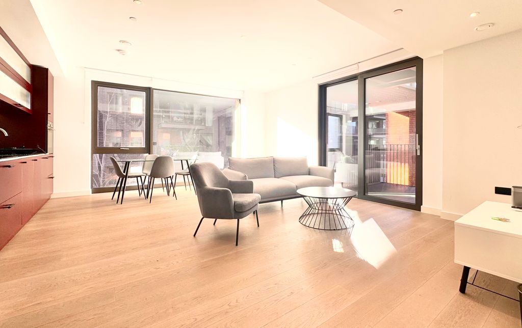 Property photo 1 of 8