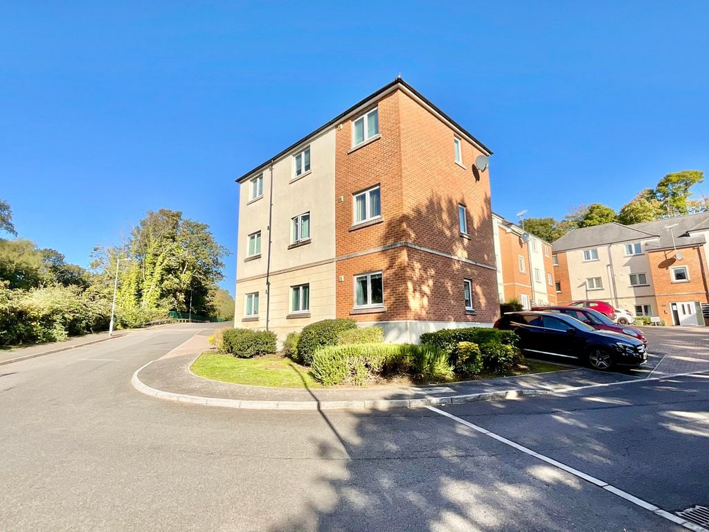 Property photo 1 of 9