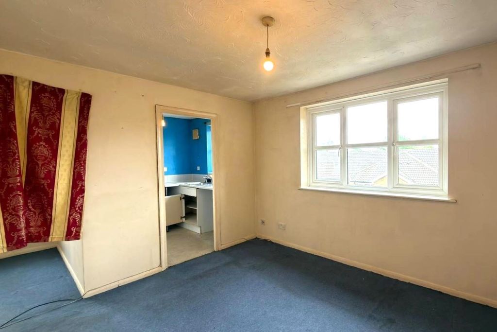 Property photo 3 of 7